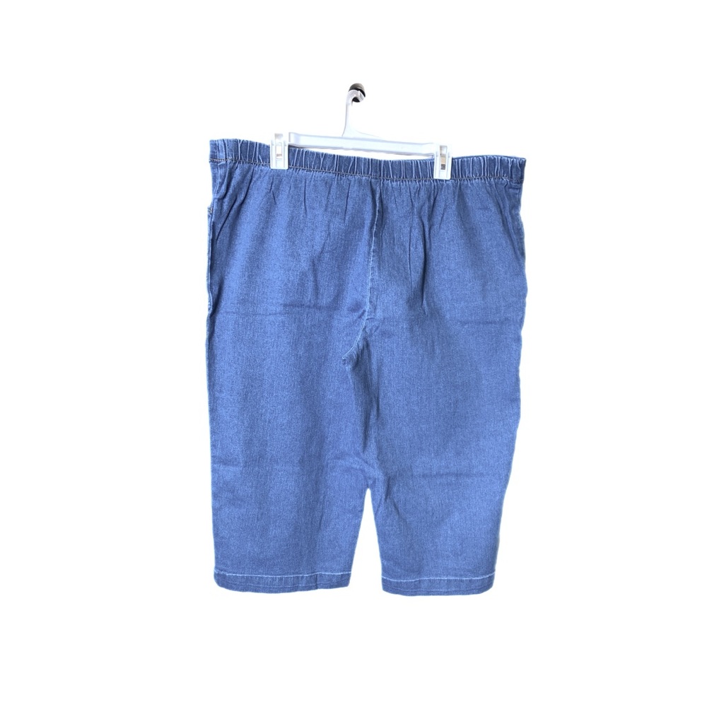 Real Size Woman’s Blue Denim Capri, Size XXL Elastic Waist Band NWOT